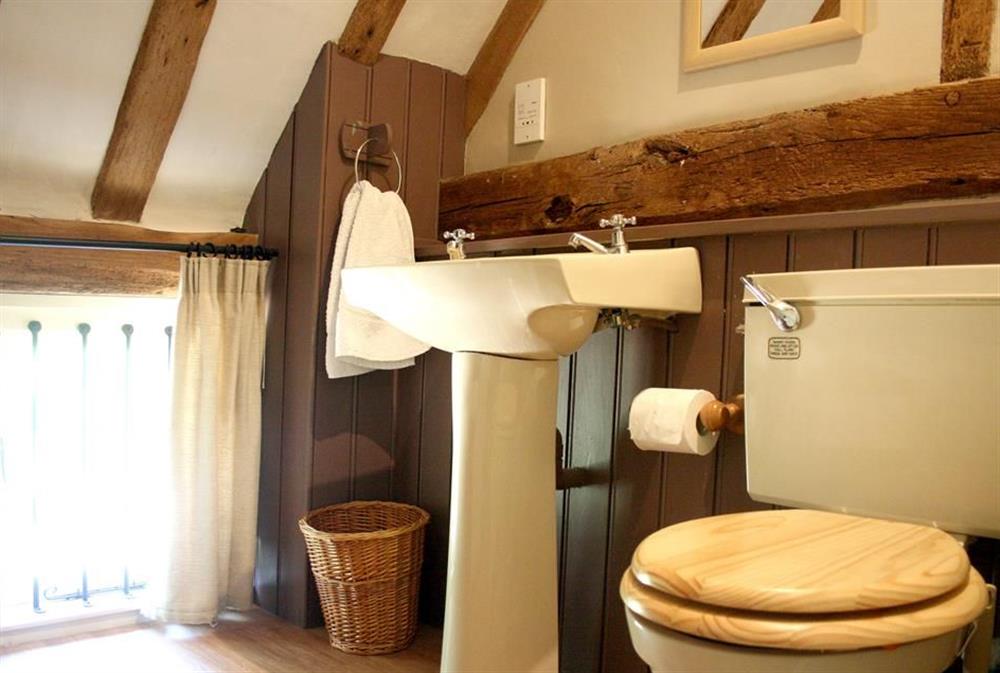 Bathroom (photo 3) at Woolhouse Barn, Hunton, Kent