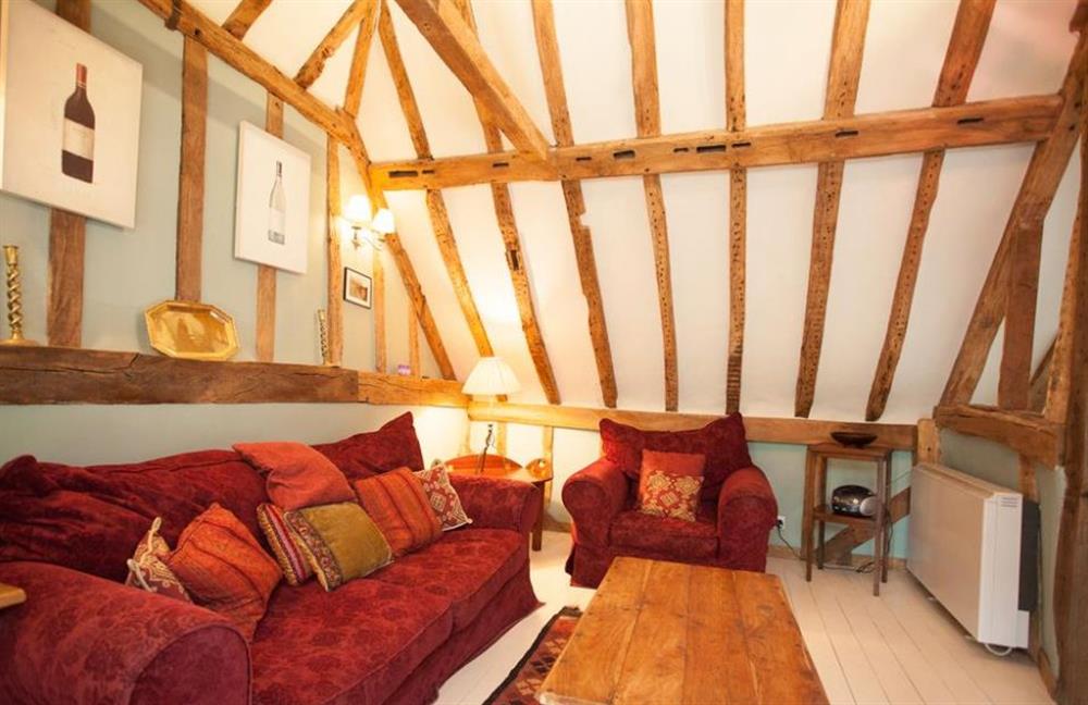 Living room (photo 4) at Woolhouse Barn, Hunton, Kent