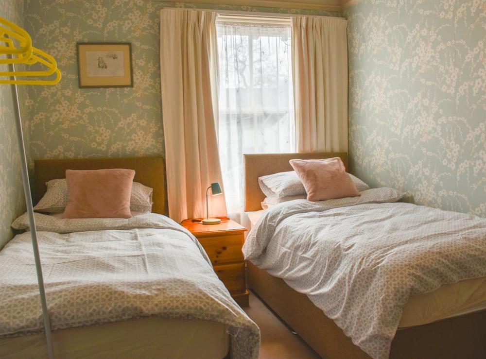Twin bedroom at Wordsworth Cottage in Keswick, Cumbria
