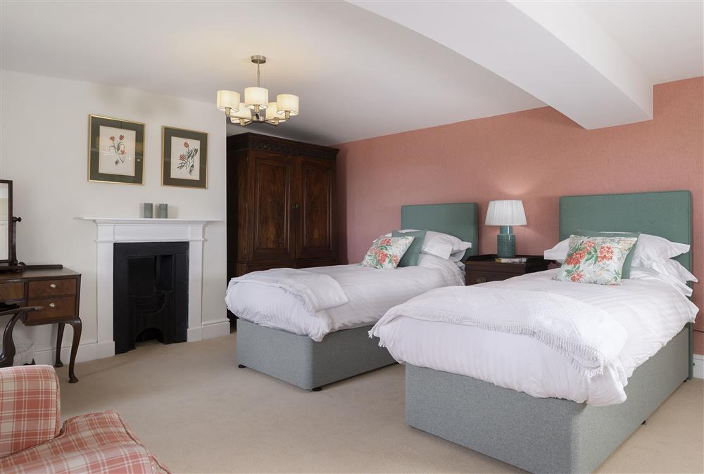 Comice with twin 3’ single beds (photo 2) at Wormsley Grange and Cottage, Hereford