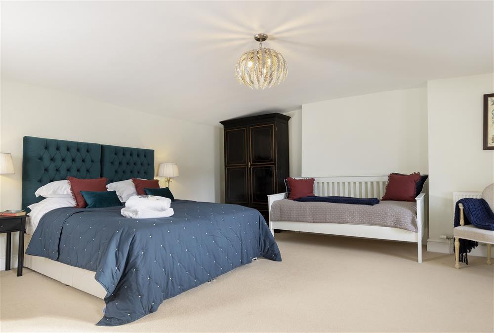 Concorde with a 6’ super-king size bed at Wormsley Grange and Cottage, Hereford