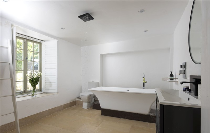 Bathroom at Worvas Counthouse, Cornwall