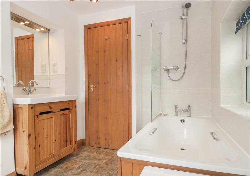 The bathroom (photo 2) at Wren Cottage, Goodrich