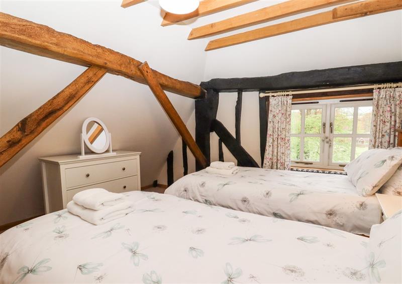 A bedroom in Wren Cottage at Wren Cottage, Ottinge near Lyminge