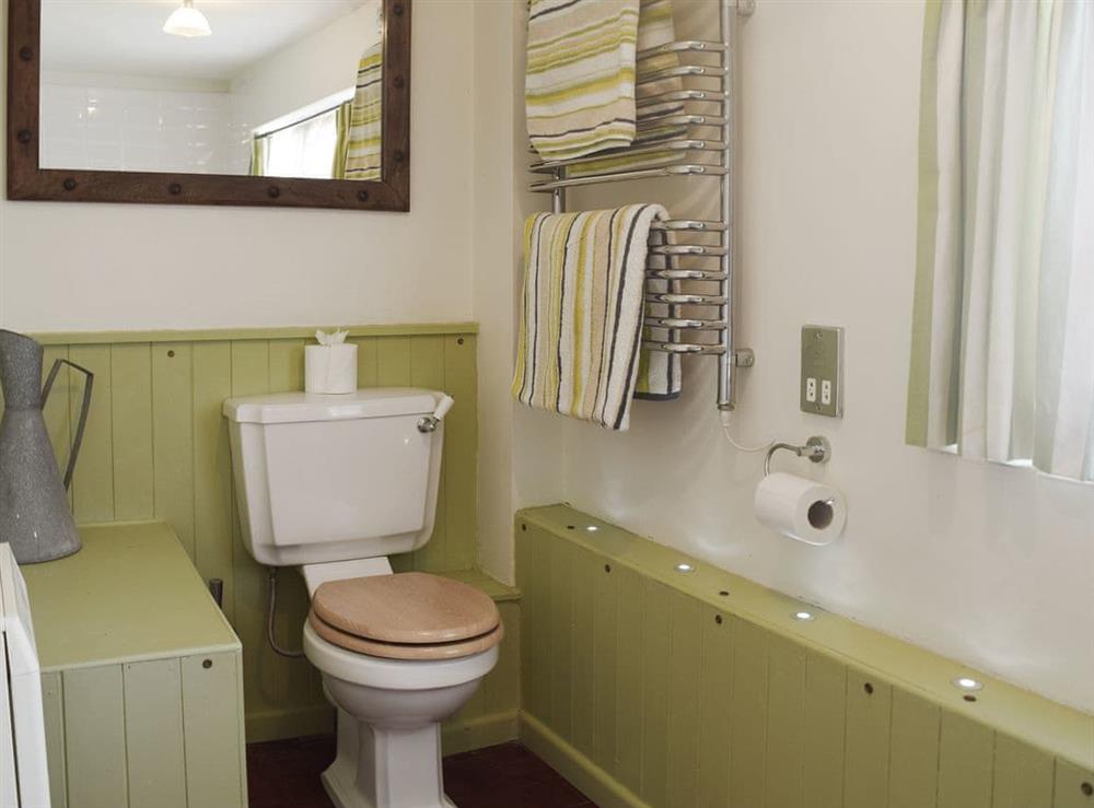 Bathroom (photo 2) at Wren Cottage in Wisset, near Halesworth, Suffolk