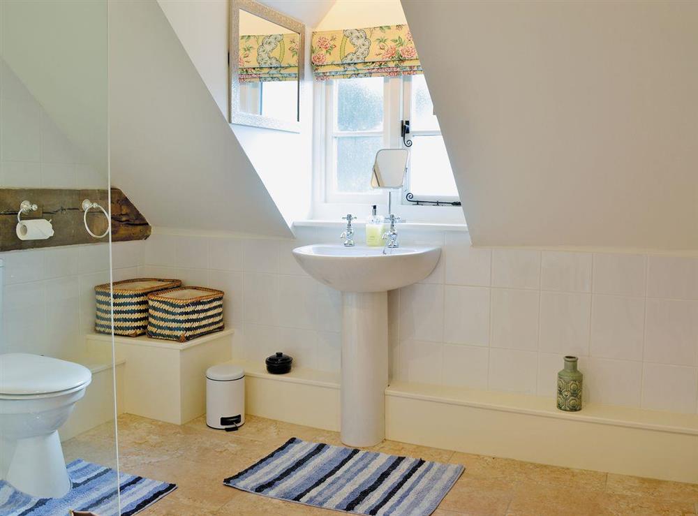 Modern style bathroom at Wrockwardine Cottage, 