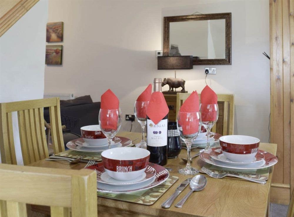 Convenient dining area at Wrth-y-Nant in Kidwelly, Dyfed