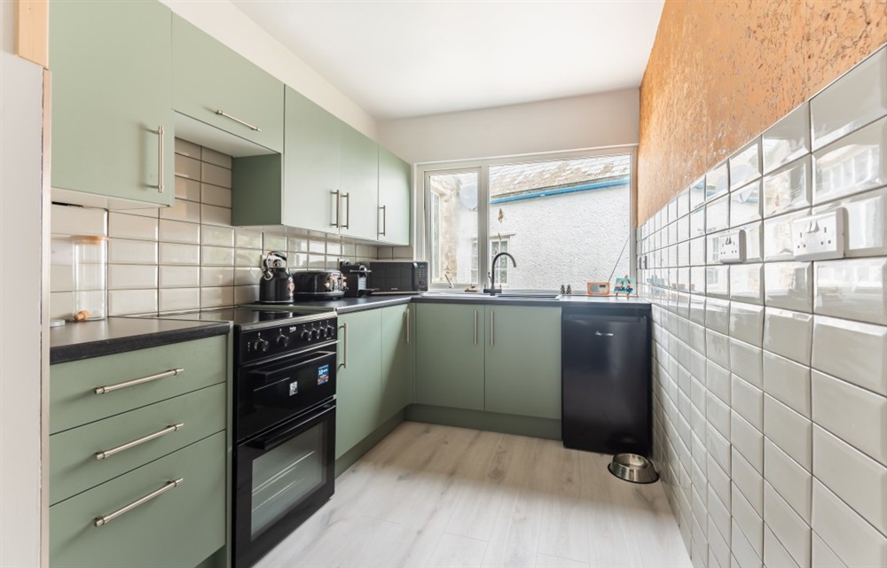 Kitchen at Wy Wurrie in Polperro