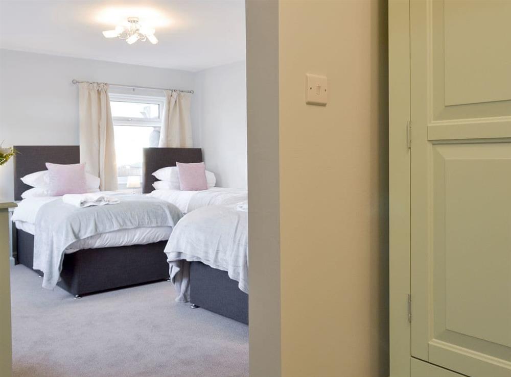 Useful triple bedroom at Wyedale in Bakewell, Derbyshire