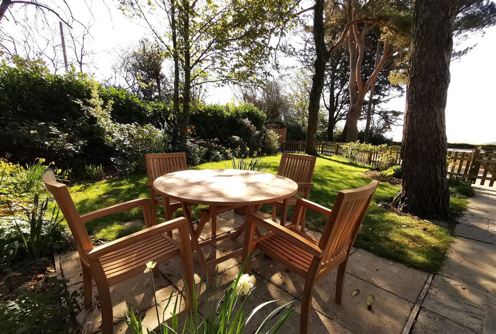 Enjoy your morning coffee in the sun at Wyndthorpe Cottage, Milton Abbas