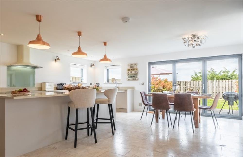 The open-plan kitchen and dining area at Wynholme, Holme-next-the-Sea
