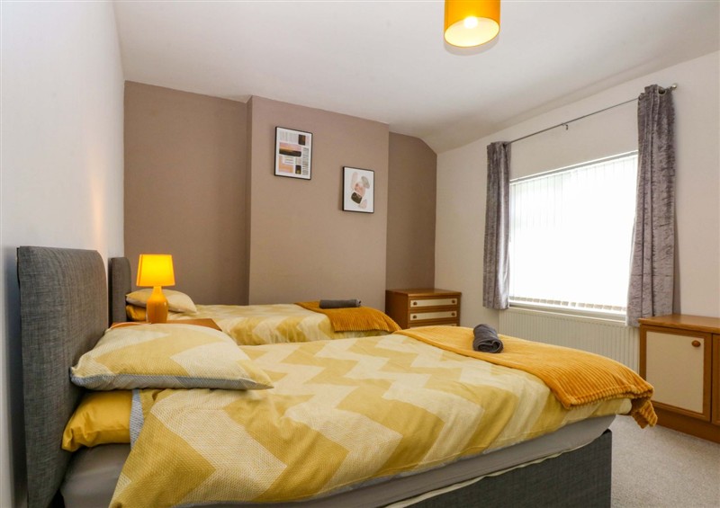 This is a bedroom (photo 2) at Y Berth, Llanberis