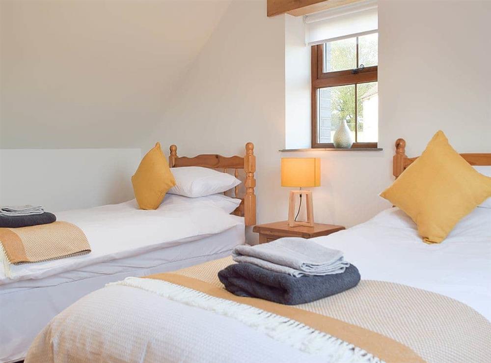 Twin bedroom (photo 2) at Y Beudy Bach in Pontyberem, near Kidwelly, Dyfed