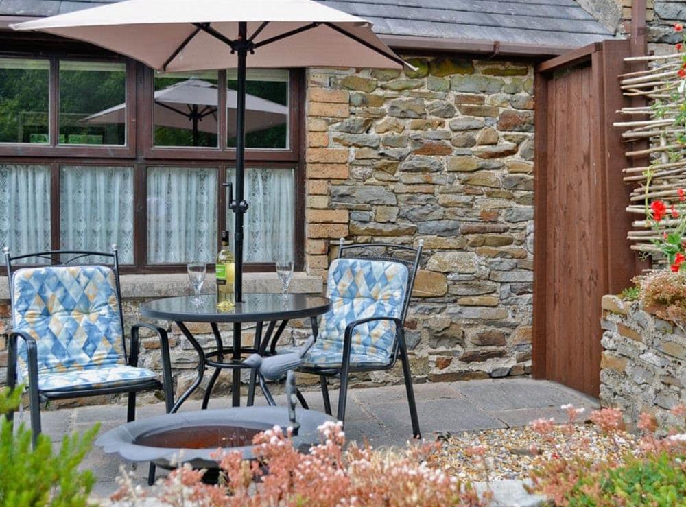 Sitting-out-area at Y Beudy in Llannon, Llanelli, Carmarthenshire