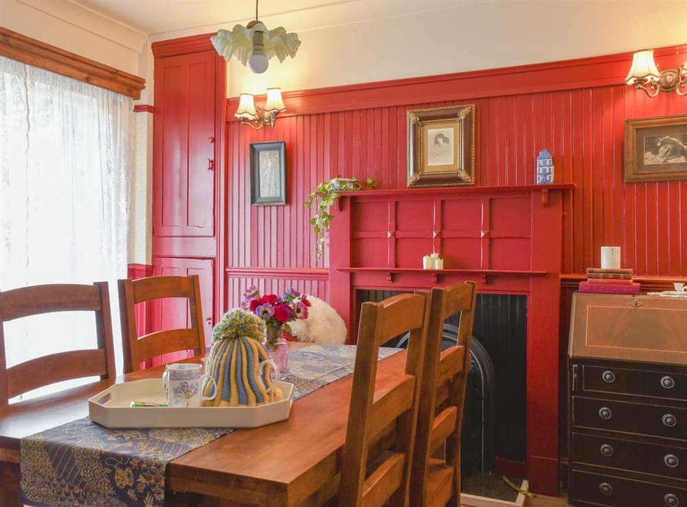 Dining room at Y Bwthyn Bach in Quakers Yard, near Treharris, Mid Glamorgan