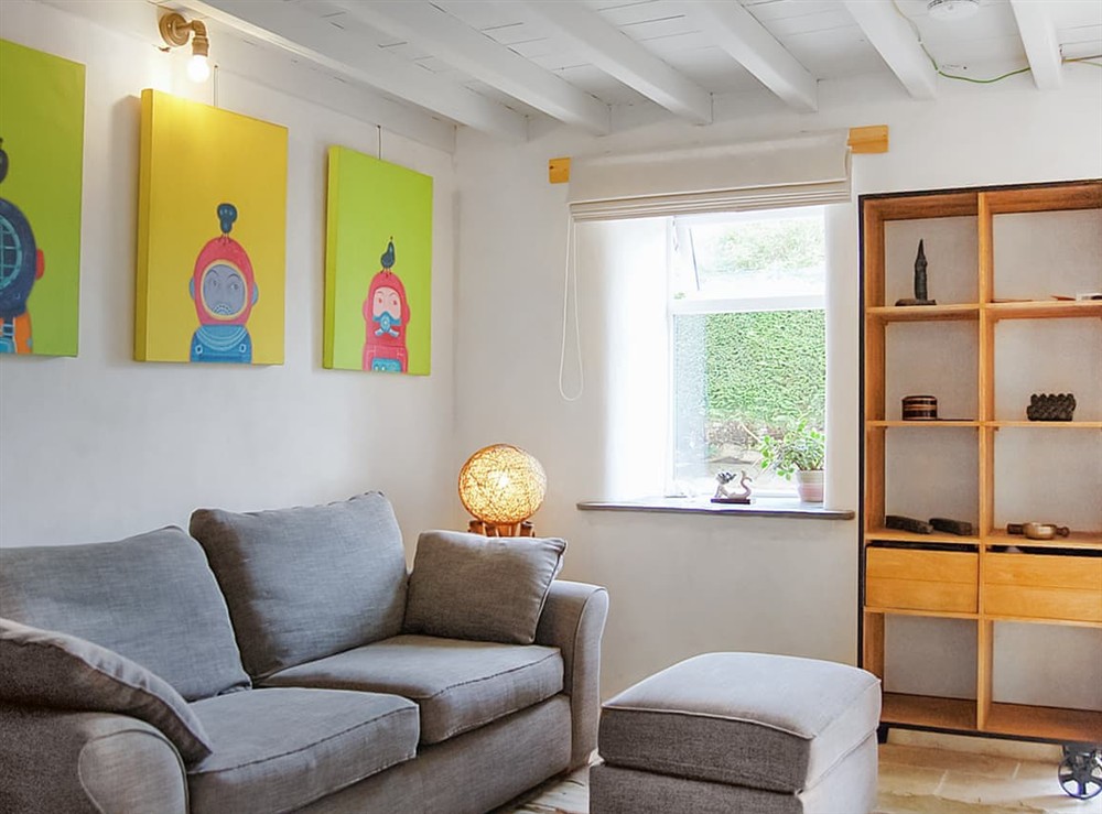Living area at Y Bwthyn Bach in Tywyn, Gwynedd