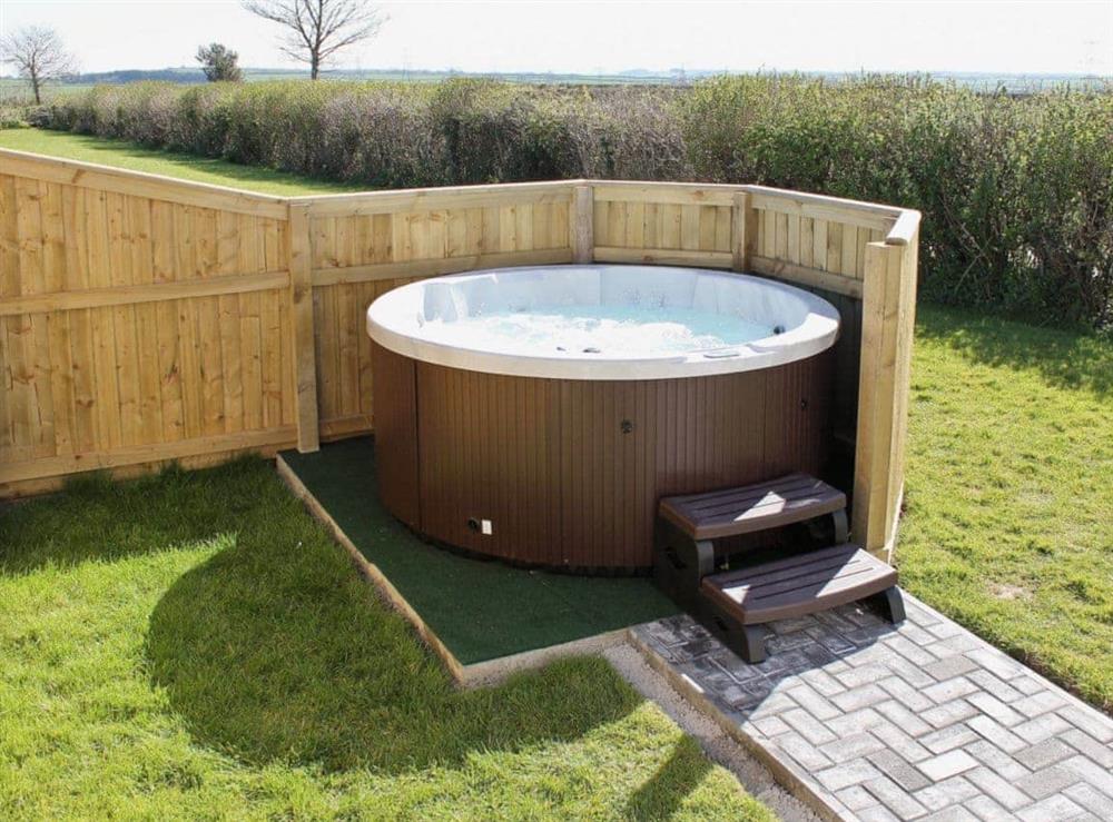 Hot tub at Y Bwthyn in Tavernspite, Dyfed