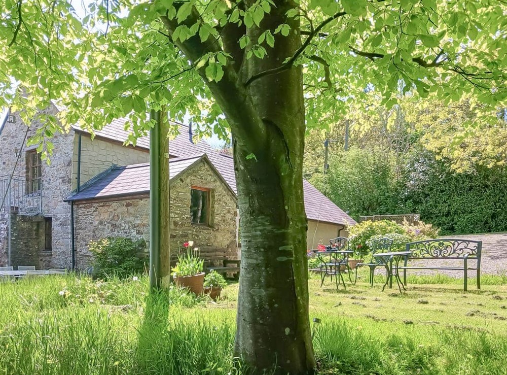 Exterior (photo 3) at Y Cartws in Llanybydder, Dyfed