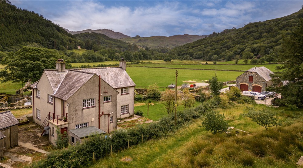 The exterior of Y Wenallt, Gwynedd (photo 2) at Y Wenallt in Beddgelert, North Wales