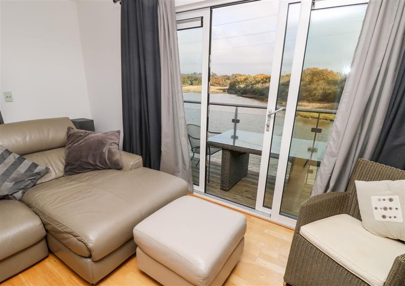 The living room at Yachtsmans Tower, Island Harbour near East Cowes