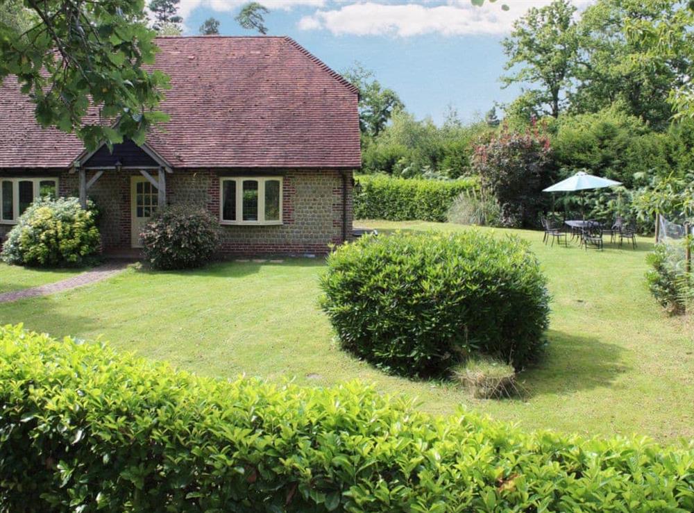 Charming holiday cottage at Yaffle Cottage in Graffham, near Petworth, West Sussex