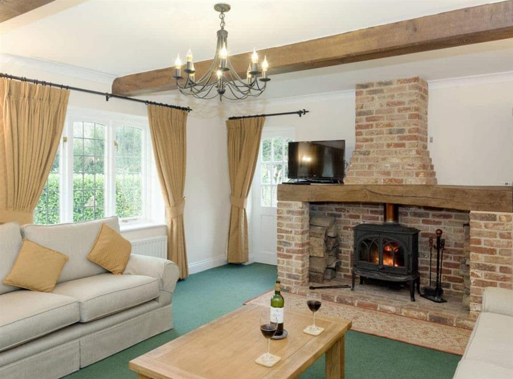 Light and airy living room at Yaffle Cottage in Graffham, near Petworth, West Sussex