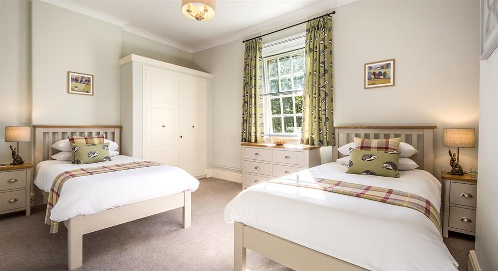 The twin bedroom at Yarncliff Lodge in Hope Valley, Derbyshire