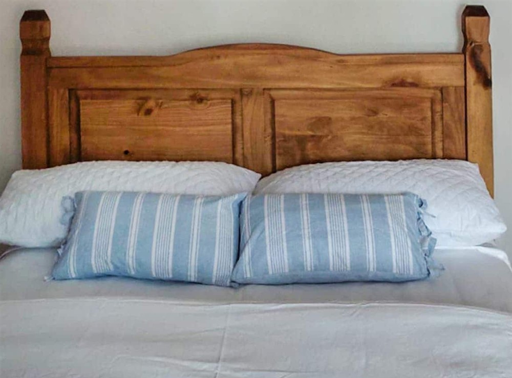 Double bedroom at Yasmin Cottage in Maldon, Essex