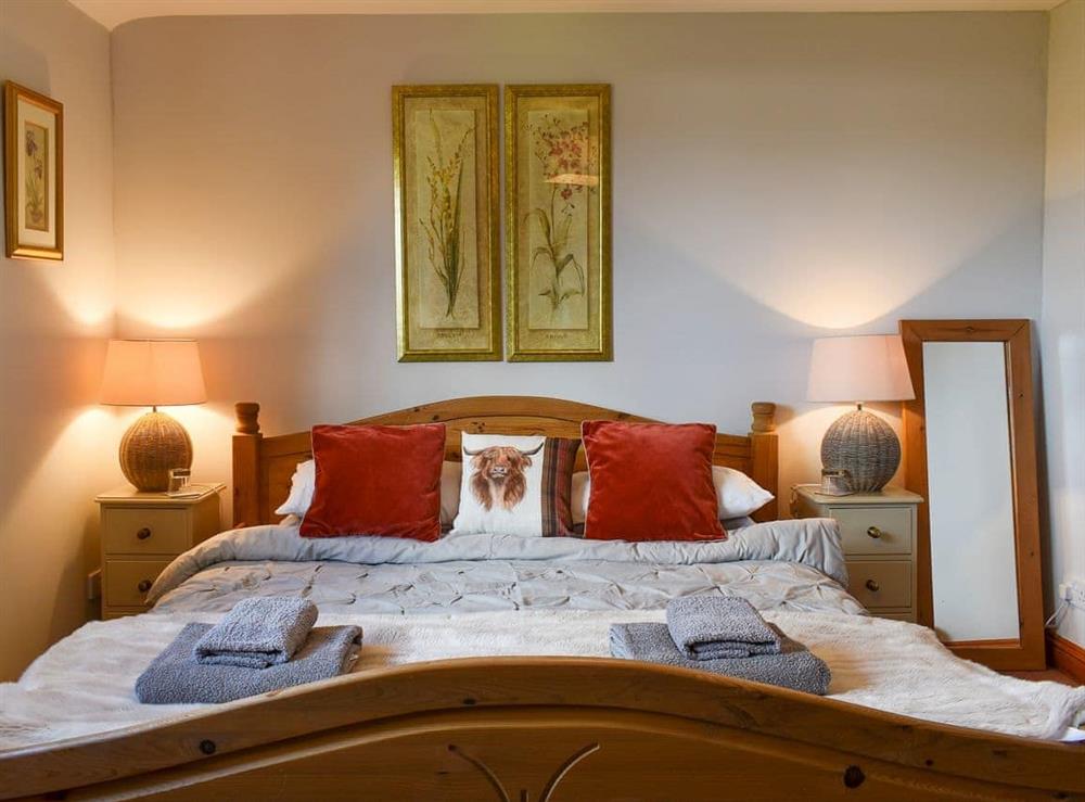 Double bedroom at Yeabridge Farm, 