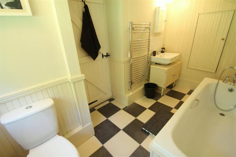 Bathroom at Yearnor Moor Lodge, Near Porlock