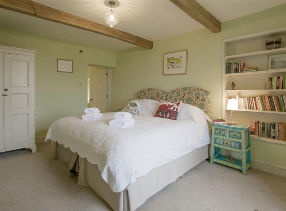 Attractive ground floor double bedroom with en-suite at Yellison in Broughton, near Skipton, North Yorkshire