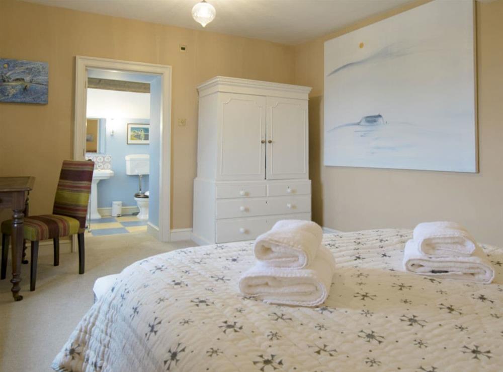 Good-sized first floor double bedroom with en-suite bathroom at Yellison in Broughton, near Skipton, North Yorkshire