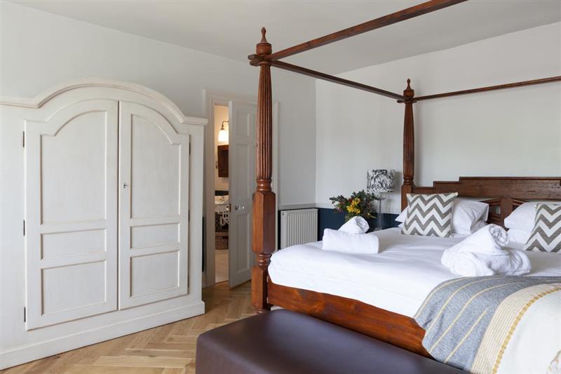Double bedroom at Yetson House, Totnes, Devon