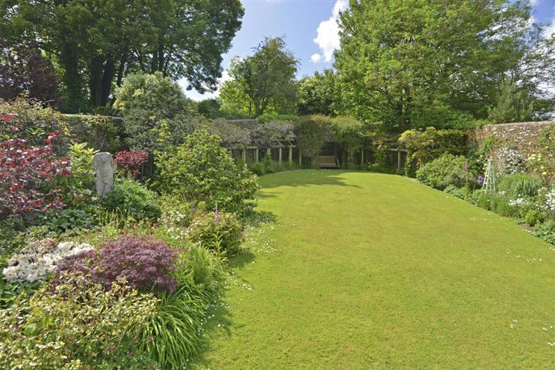 Lawned garden at Yetson House, Totnes, Devon