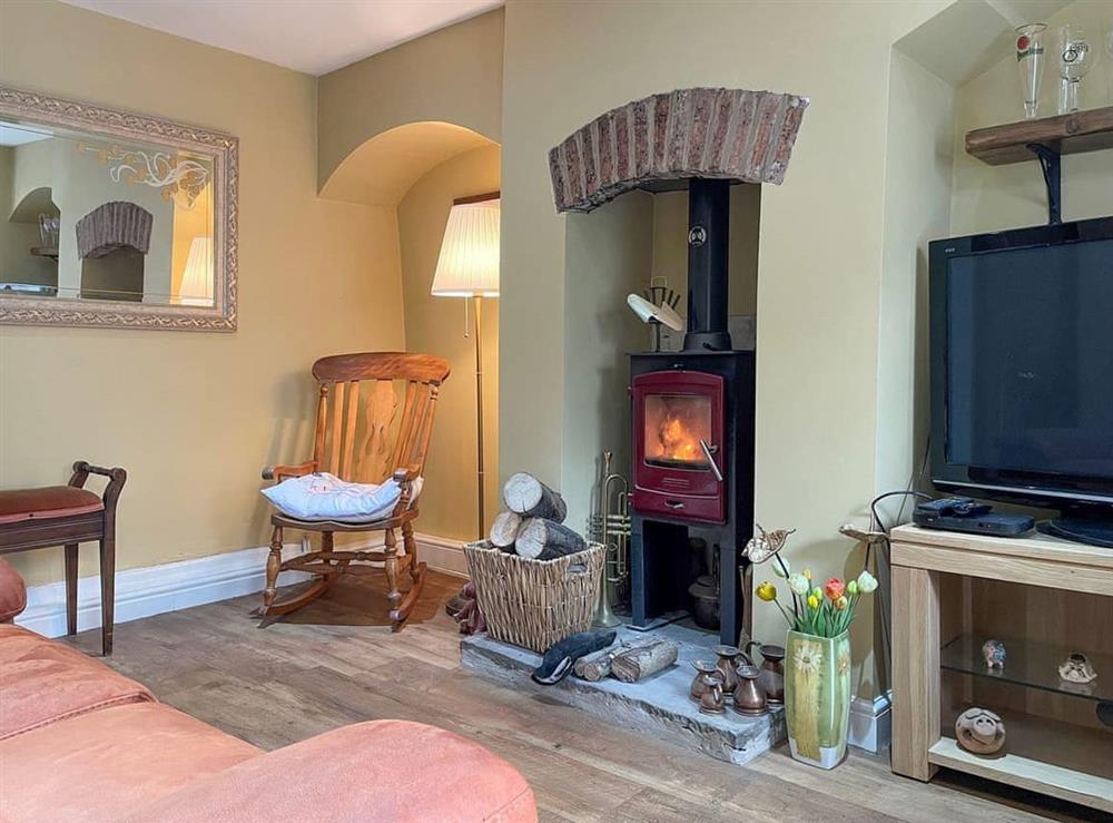 Snug at Yew Tree Cottage in Chesterfield, Derbyshire
