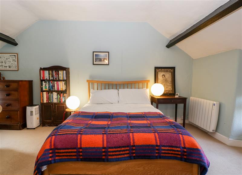 A bedroom in Yew Tree Cottage at Yew Tree Cottage, Docklow near Leominster