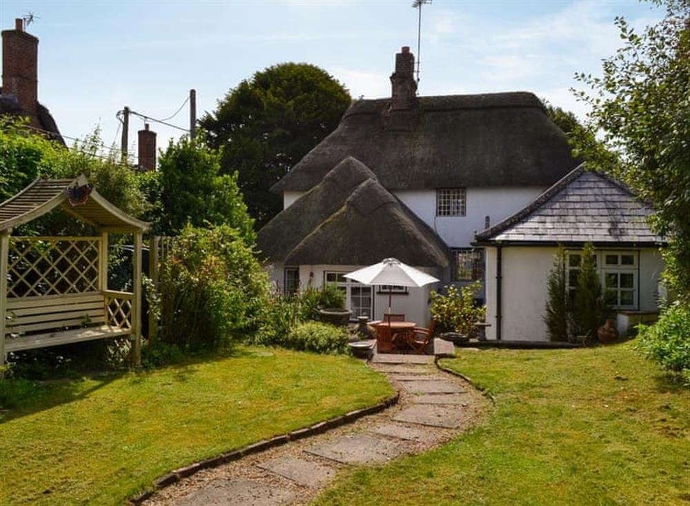 Photos of Yew Tree Cottage, Farnham, near Blandford Forum, Dorset