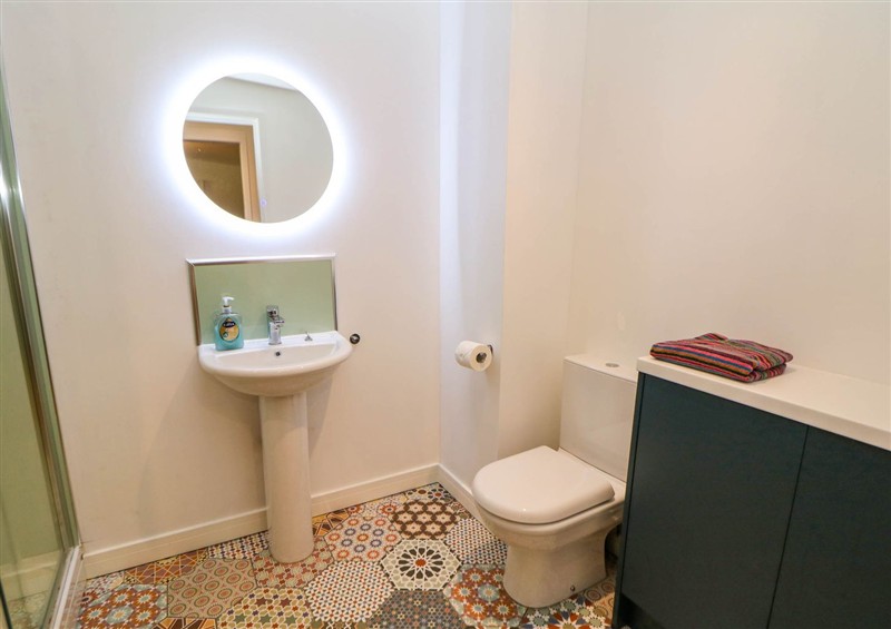 Bathroom at Yew Tree Cottage, Matlock