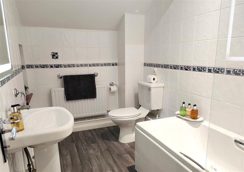 The bathroom (photo 2) at Yewtree House, Sockbridge near Askham