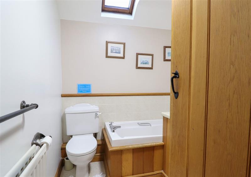 This is the bathroom (photo 2) at Ynys, Dyffryn Ardudwy