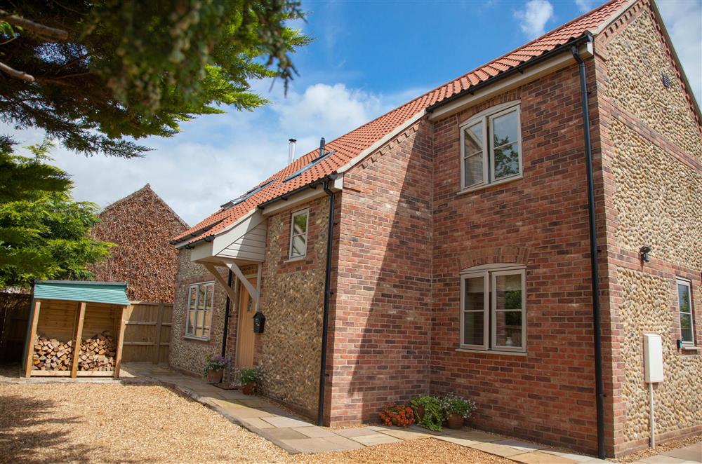 Sunny Fields: Front elevation at York Cottage, Docking near Kings Lynn