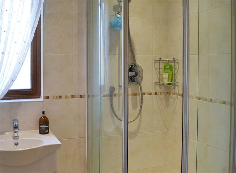 En-suite shower room at Yorkshire Rose in Sewerby, near Bridlington, North Humberside