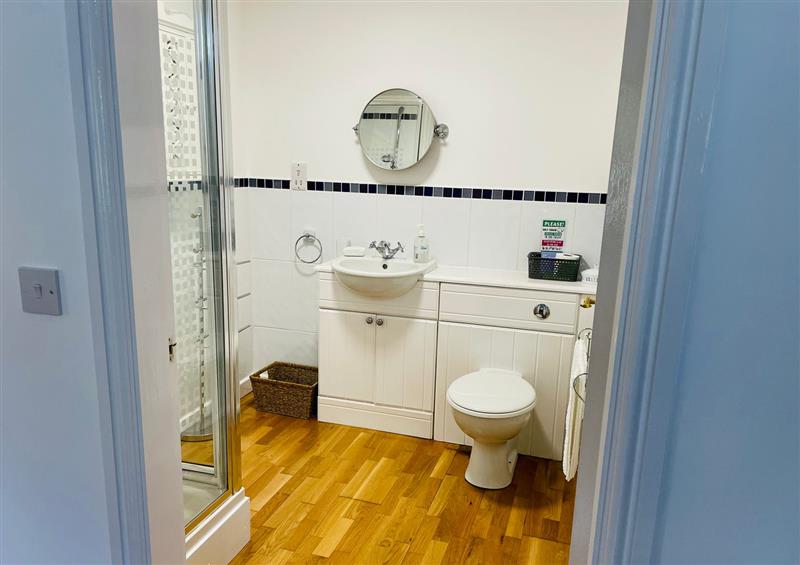 The bathroom at Yr Encil, Llanddaniel near Gaerwen