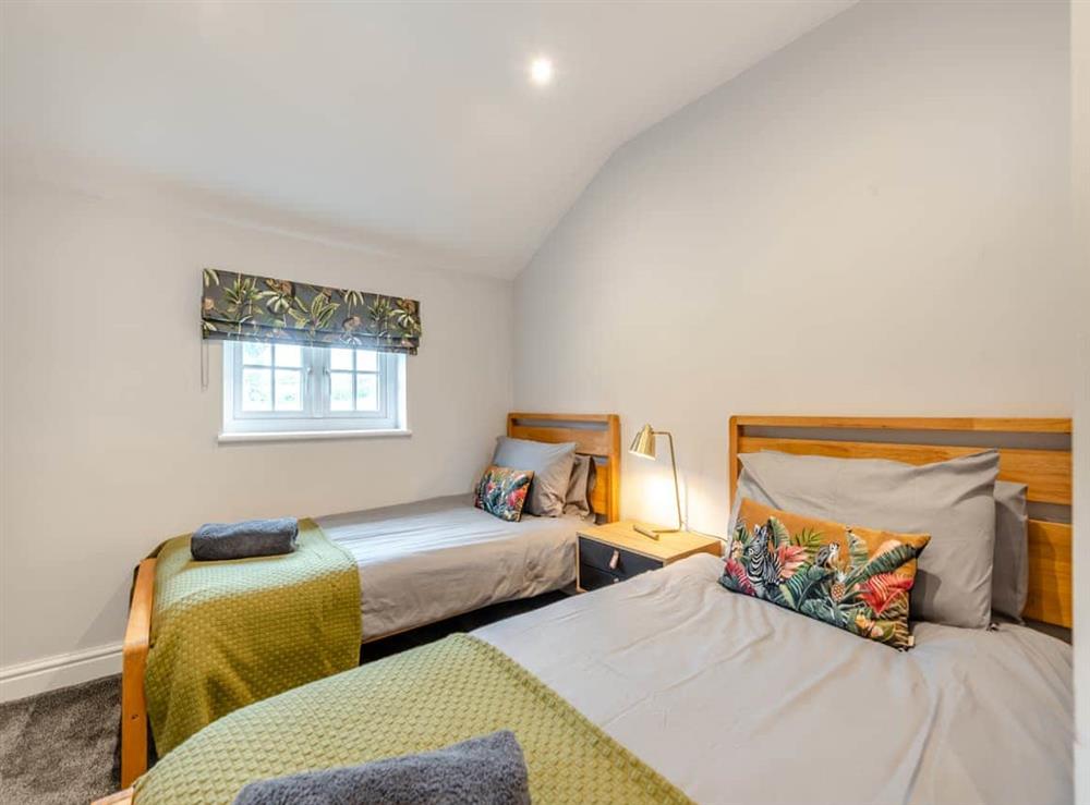 Twin bedroom at Yr Hen Beudy in Llangain, Dyfed