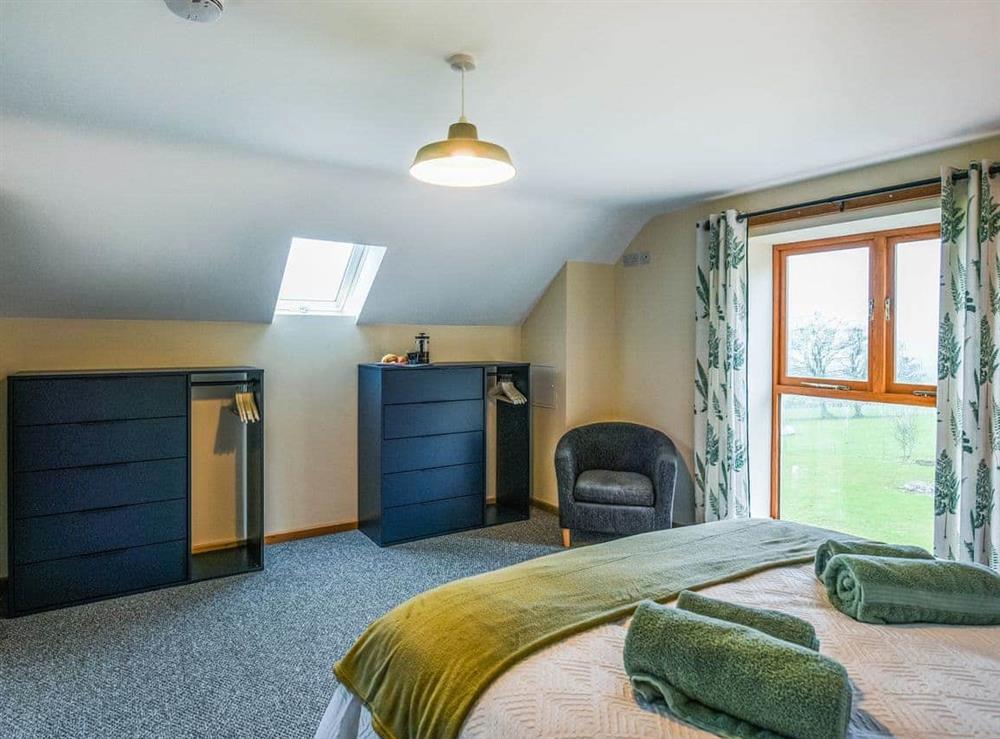 Double bedroom (photo 2) at Yr Hen Feudy at Pentre Farm in Llansilin, Oswestry, Powys