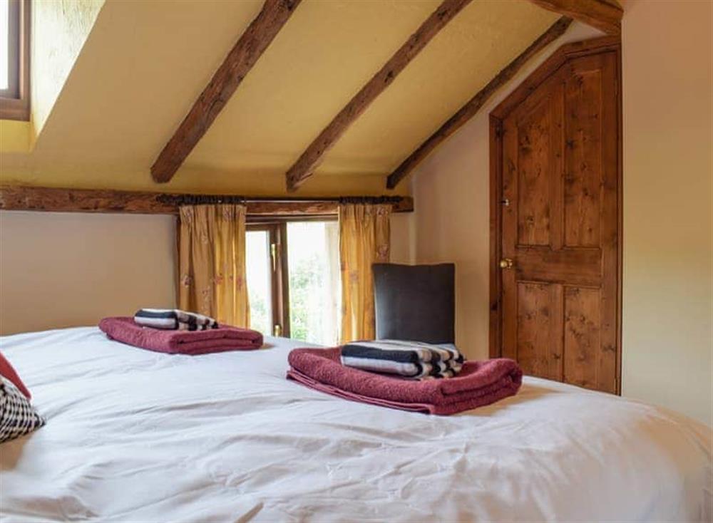 Double bedroom (photo 8) at Ysgubor Hir in Trefeglws, near Llanidloes, Powys