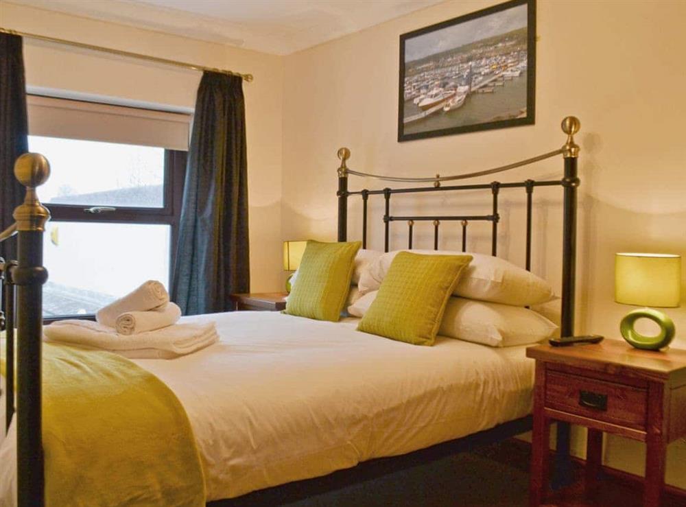 Double bedroom (photo 3) at Ysgubor Wen in Burry Port, near Llanelli, Dyfed